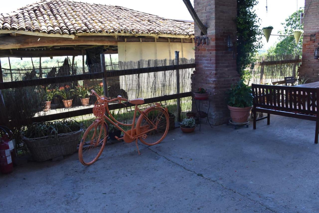 La Casa Di Enzo Bed & Breakfast Lequio Tanaro Exterior photo